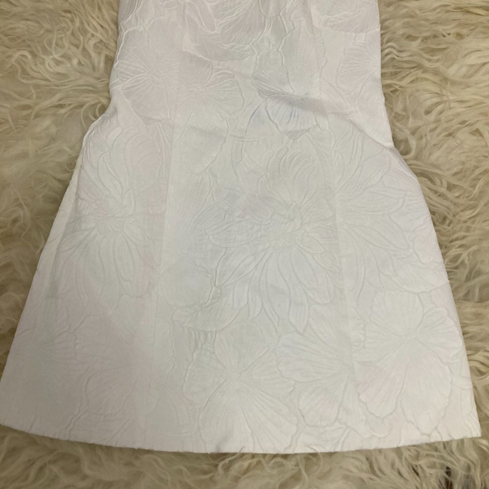 Alice and Olivia Coralia Lantern Dress With Open Back - Picture 7 of 13